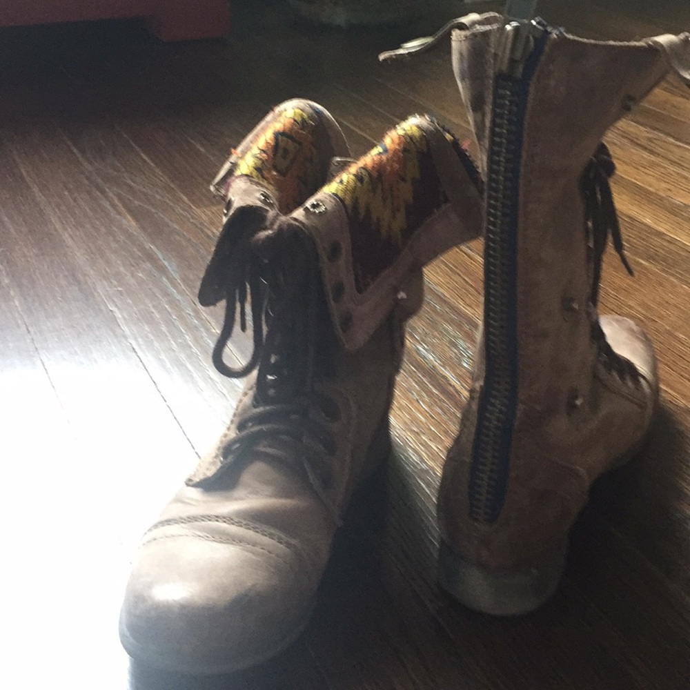 Steve Madden shoe boots